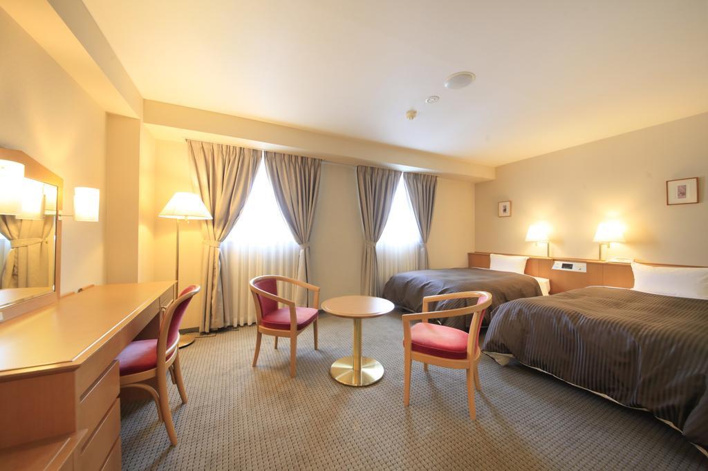 Hotel Morschein Мацумото Екстер'єр фото