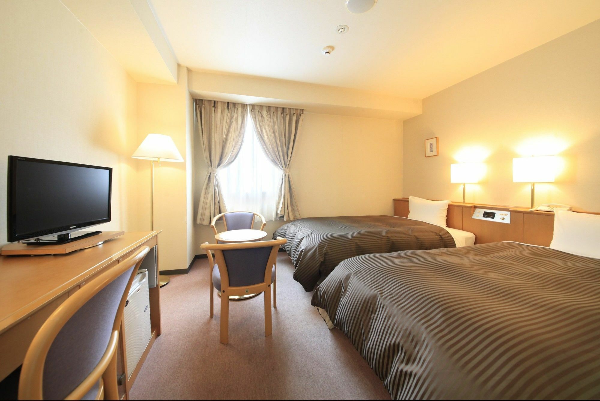 Hotel Morschein Мацумото Екстер'єр фото